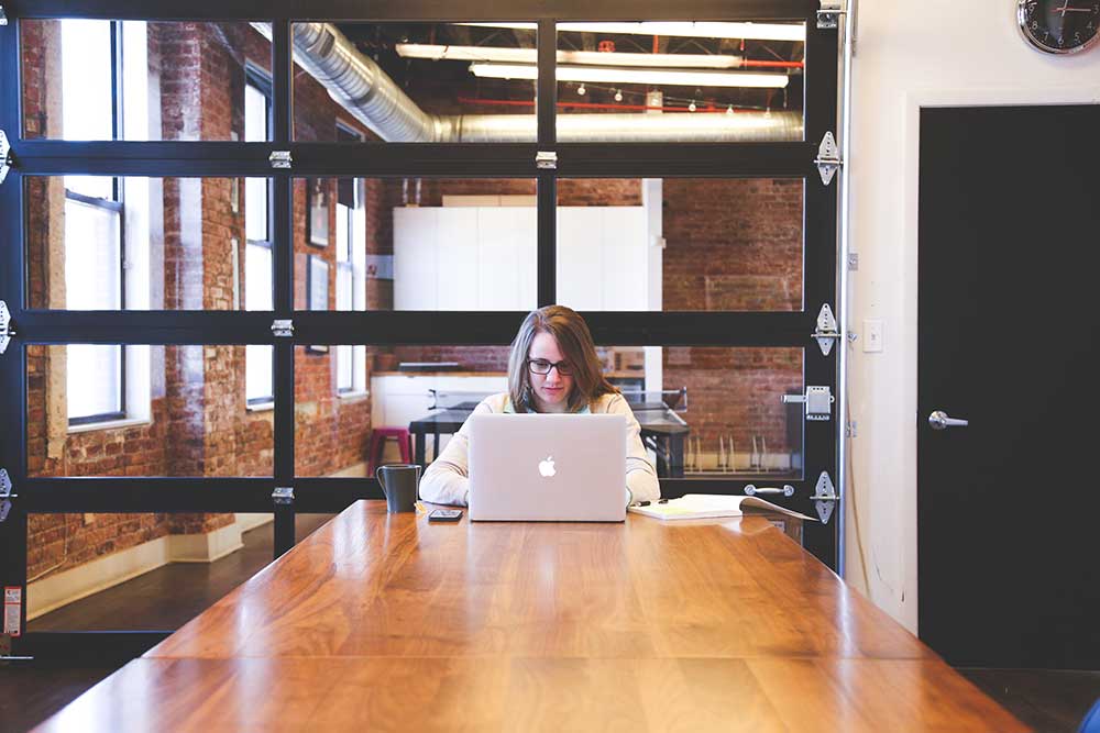 women entrepreneurs working at coworking space