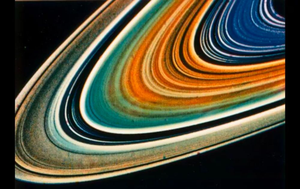 saturn rings