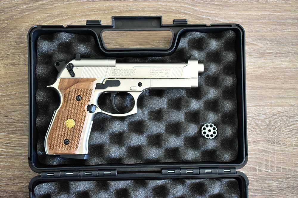 REVIEW BERETTA P92 de co2 [IRONBOX] 