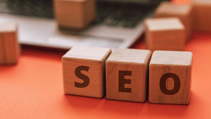 wooden SEO blocks